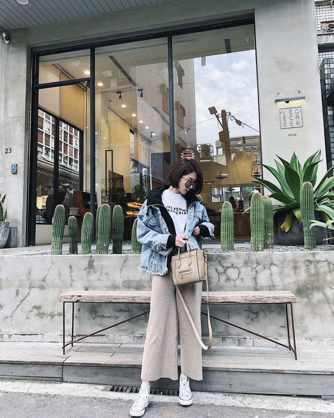 Đừng vội cất biệt những items mùa hè bởi các nàng vẫn có thể tận dụng mix được bao set đồ đẹp miễn chê - 16 Đừng vội cất biệt những items mùa hè bởi các nàng vẫn có thể tận dụng mix được bao set đồ đẹp miễn chê - 16