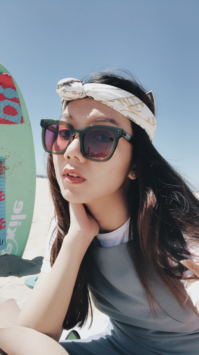 Tiểu thư Rich Kid Việt đăng ảnh với hội bạn thân, dân tình nóng lòng muốn biết danh tính từng người - 5 Tiểu thư Rich Kid Việt đăng ảnh với hội bạn thân, dân tình nóng lòng muốn biết danh tính từng người - 5