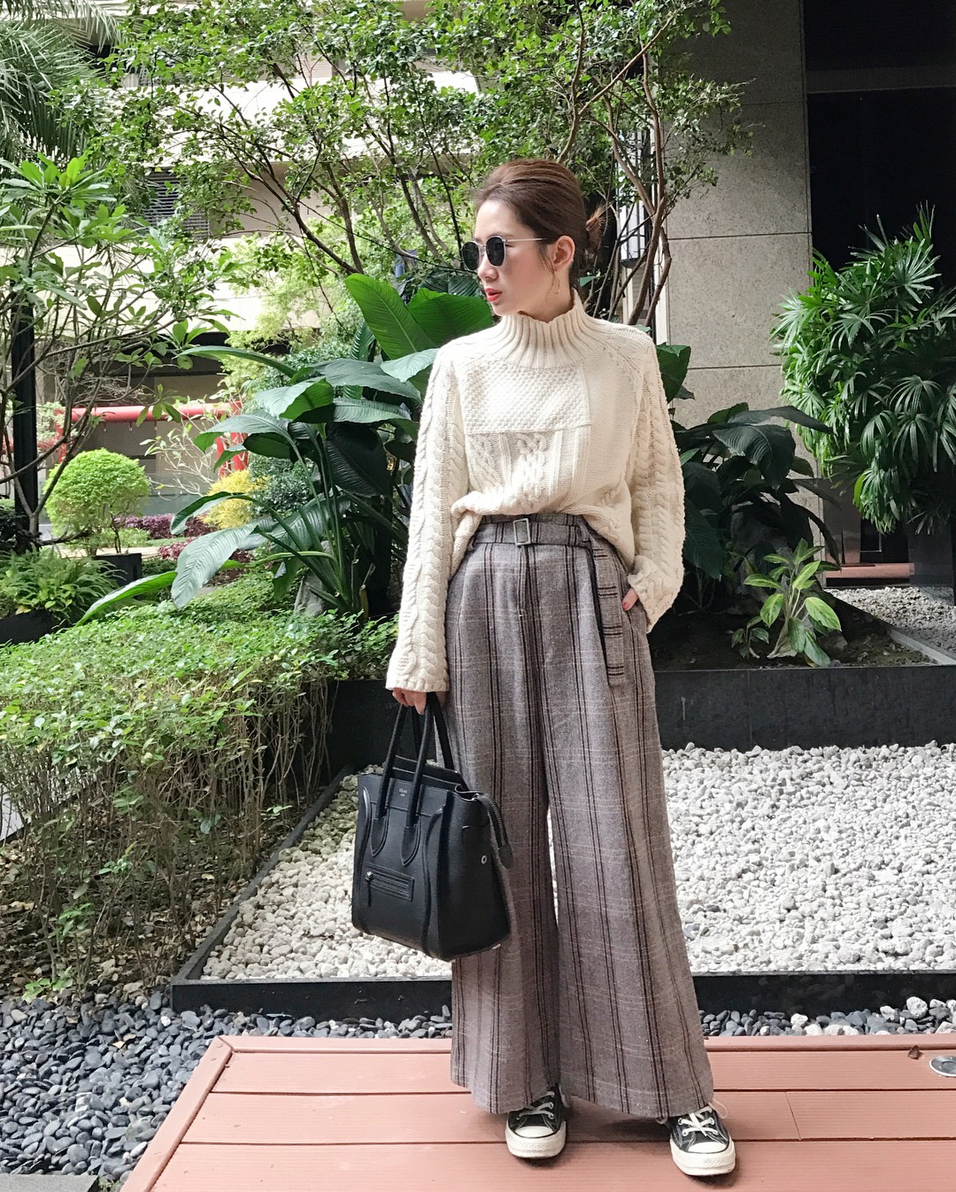 Giấu dáng 'đỉnh' nhất vẫn là quần ống suông nhưng mặc sao không bị luộm thuộm thì các nàng cần nhớ 3 tips sau - 3 Giấu dáng 'đỉnh' nhất vẫn là quần ống suông nhưng mặc sao không bị luộm thuộm thì các nàng cần nhớ 3 tips sau - 3