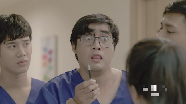 'Hậu duệ mặt trời' bản Việt: Cặp đôi 'quá lứa' khiến khán giả cười ngất dù chỉ xuất hiện vài phút mỗi tập - 8 'Hậu duệ mặt trời' bản Việt: Cặp đôi 'quá lứa' khiến khán giả cười ngất dù chỉ xuất hiện vài phút mỗi tập - 8