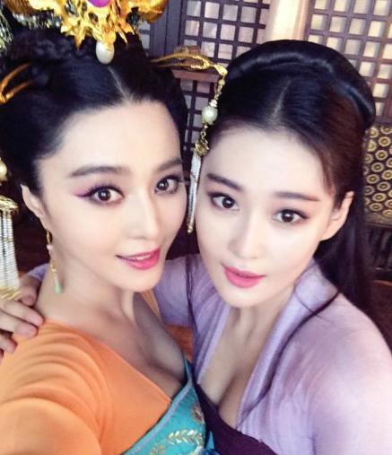 Vì đâu mà những cặp tỷ muội thân thiết nhất showbiz Hoa ngữ lại 'cạch mặt' nhau? - 16 Vì đâu mà những cặp tỷ muội thân thiết nhất showbiz Hoa ngữ lại 'cạch mặt' nhau? - 16