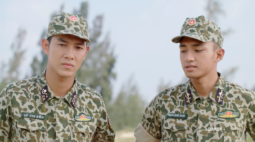 'Hậu duệ mặt trời' bản Việt': Bộ phim remake hứng chịu nhiều thị phi và gây tranh cãi nhất màn ảnh Việt - 18 'Hậu duệ mặt trời' bản Việt': Bộ phim remake hứng chịu nhiều thị phi và gây tranh cãi nhất màn ảnh Việt - 18