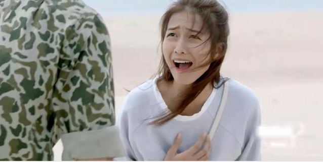 'Hậu duệ mặt trời' bản Việt': Bộ phim remake hứng chịu nhiều thị phi và gây tranh cãi nhất màn ảnh Việt - 8 'Hậu duệ mặt trời' bản Việt': Bộ phim remake hứng chịu nhiều thị phi và gây tranh cãi nhất màn ảnh Việt - 8