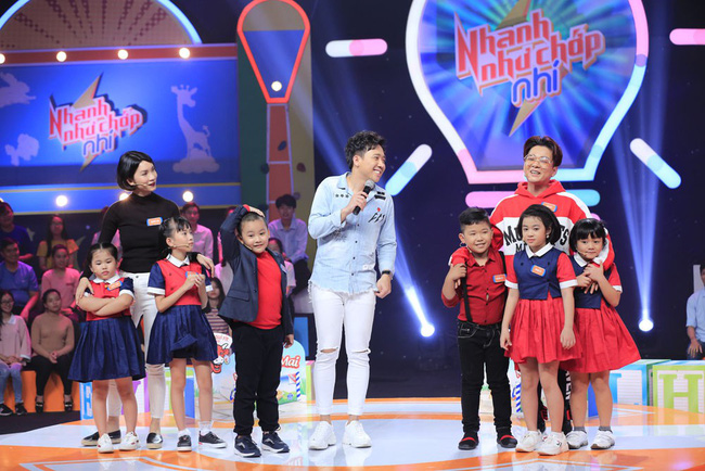 Nhanh như chớp nhí tập 16: Trấn Thành 'á khẩu' khi bị thí sinh nhí chê: 'Chú lỗi thời rồi' - 2 Nhanh như chớp nhí tập 16: Trấn Thành 'á khẩu' khi bị thí sinh nhí chê: 'Chú lỗi thời rồi' - 2