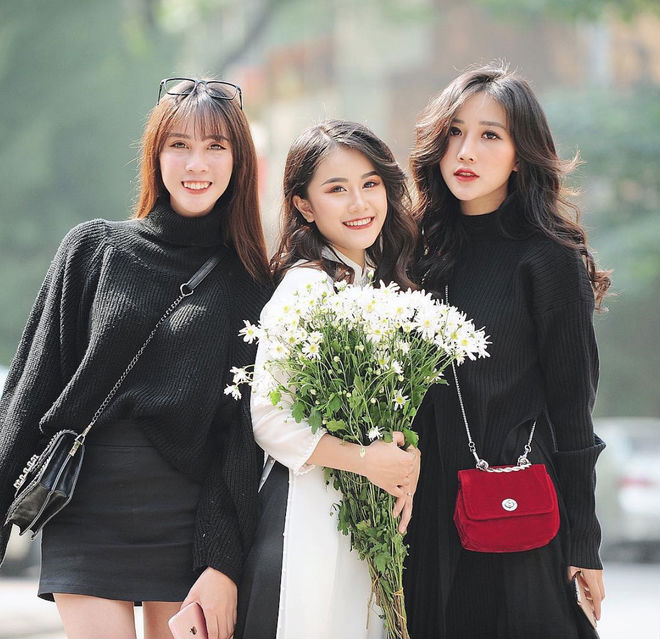 Hội gái xinh Tuyên Quang chơi thân 6 năm, vừa khoe ảnh đã khiến dân tình xếp hàng hỏi xin info - 17 Hội gái xinh Tuyên Quang chơi thân 6 năm, vừa khoe ảnh đã khiến dân tình xếp hàng hỏi xin info - 17