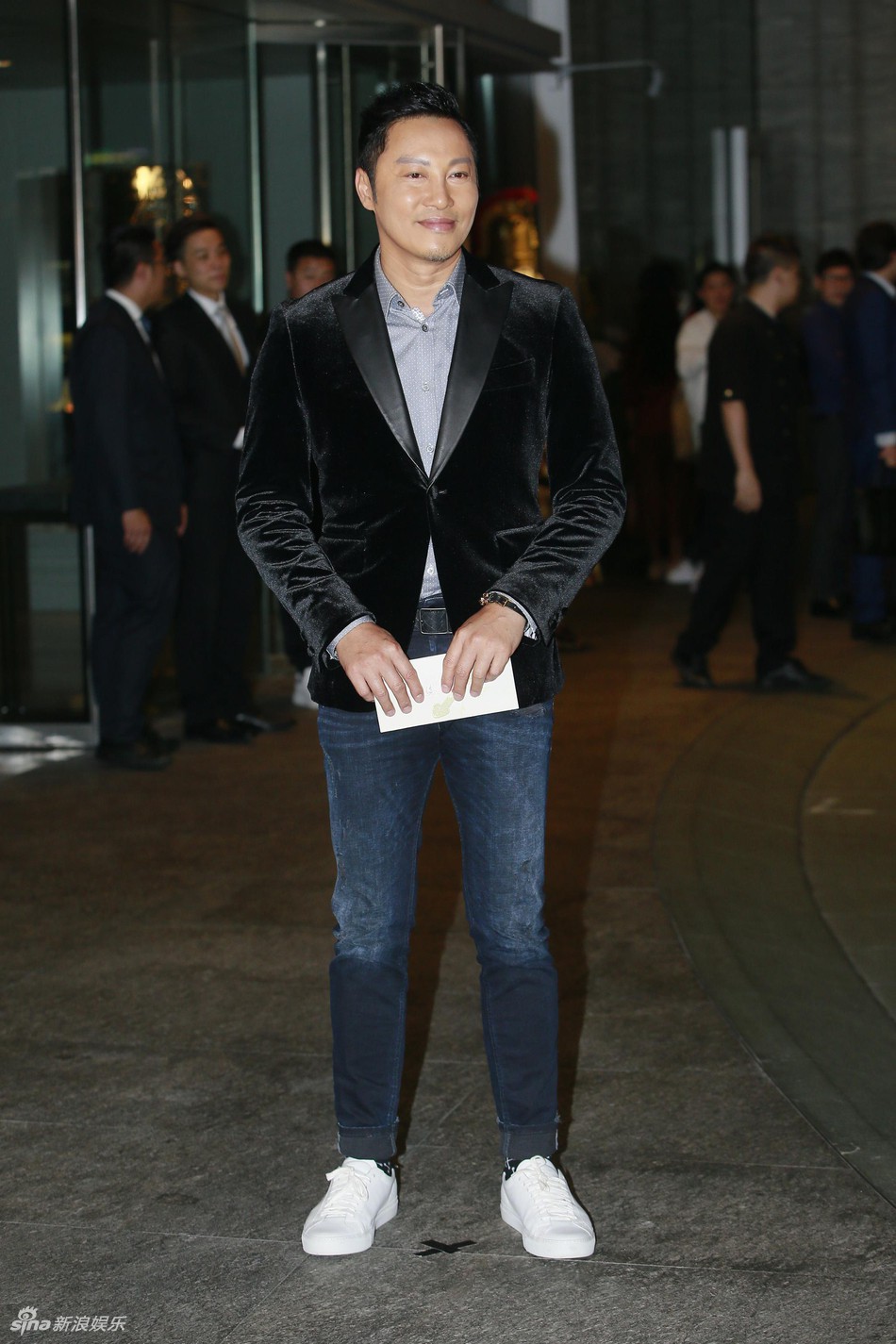 Đám cưới hoành tráng của Chung Hân Đồng: Ông trùm showbiz Hong Kong, con gái tài phiệt Macau cùng dàn sao hạng A tề tựu đông đủ - 17 Đám cưới hoành tráng của Chung Hân Đồng: Ông trùm showbiz Hong Kong, con gái tài phiệt Macau cùng dàn sao hạng A tề tựu đông đủ - 17