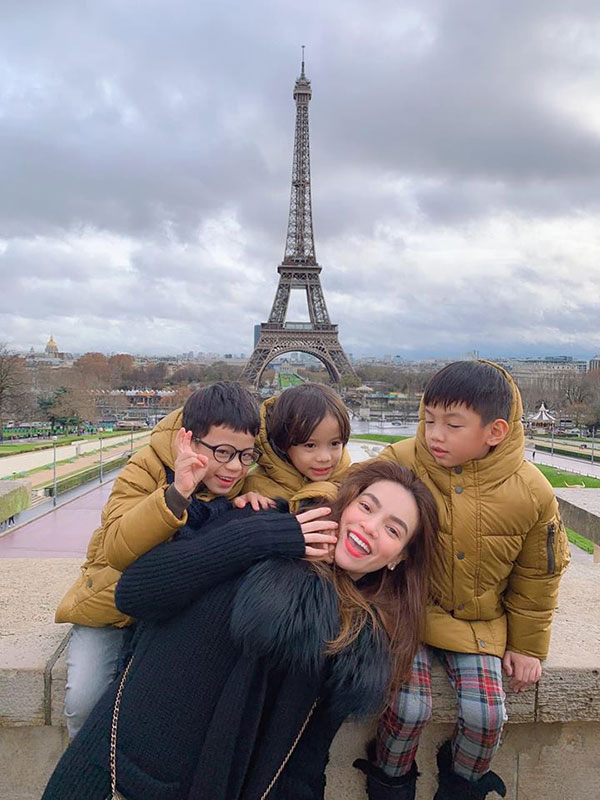 Hồ Ngọc Hà check-in sang chảnh ở Pháp, dân mạng chẳng chú ý đến tháp Eiffel mà lại tập trung vào điều này - 3 Hồ Ngọc Hà check-in sang chảnh ở Pháp, dân mạng chẳng chú ý đến tháp Eiffel mà lại tập trung vào điều này - 3