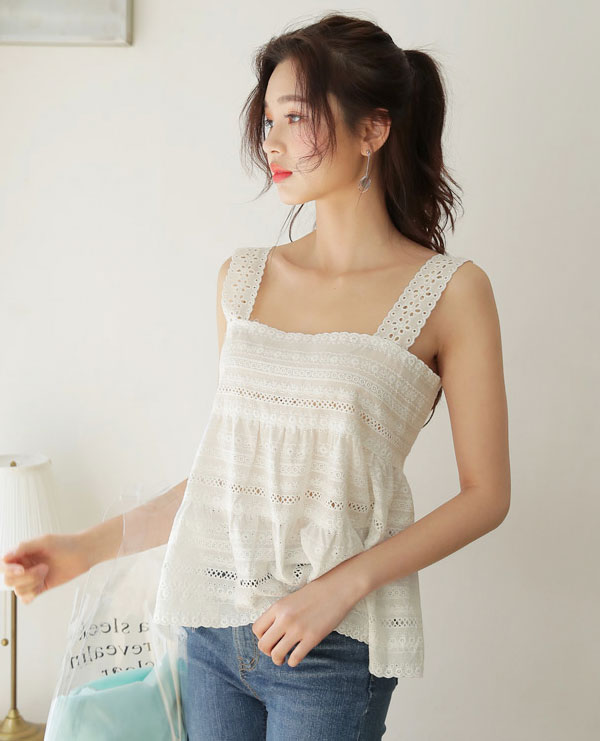 Tóc đuôi ngựa + mái xoăn nhẹ: Công thức kiêu kỳ hết nấc cho hội tóc dài làm điệu mùa tiệc tùng cuối năm - 10 Tóc đuôi ngựa + mái xoăn nhẹ: Công thức kiêu kỳ hết nấc cho hội tóc dài làm điệu mùa tiệc tùng cuối năm - 10