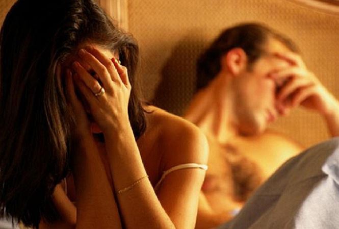 Quý ông gãy gập 'cậu nhỏ' vì 'yêu kiểu lạ' Quý ông gãy gập 'cậu nhỏ' vì 'yêu kiểu lạ'