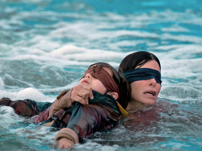 'Bird Box Challenge' là gì và lý do Netflix yêu cầu người hâm mộ tuyệt đối không nên bắt chước - 1 'Bird Box Challenge' là gì và lý do Netflix yêu cầu người hâm mộ tuyệt đối không nên bắt chước - 1