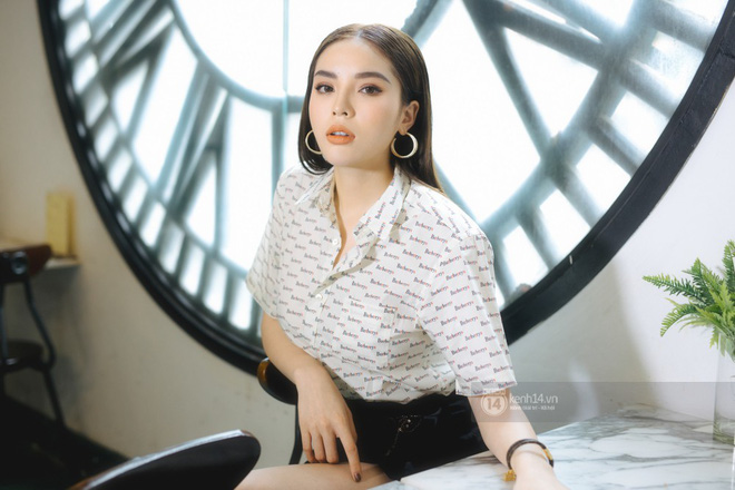 Kỳ Duyên lần đầu tiết lộ lý do nghỉ chơi Jolie Nguyễn, tin đồn mâu thuẫn với Á hậu Huyền My Kỳ Duyên lần đầu tiết lộ lý do nghỉ chơi Jolie Nguyễn, tin đồn mâu thuẫn với Á hậu Huyền My