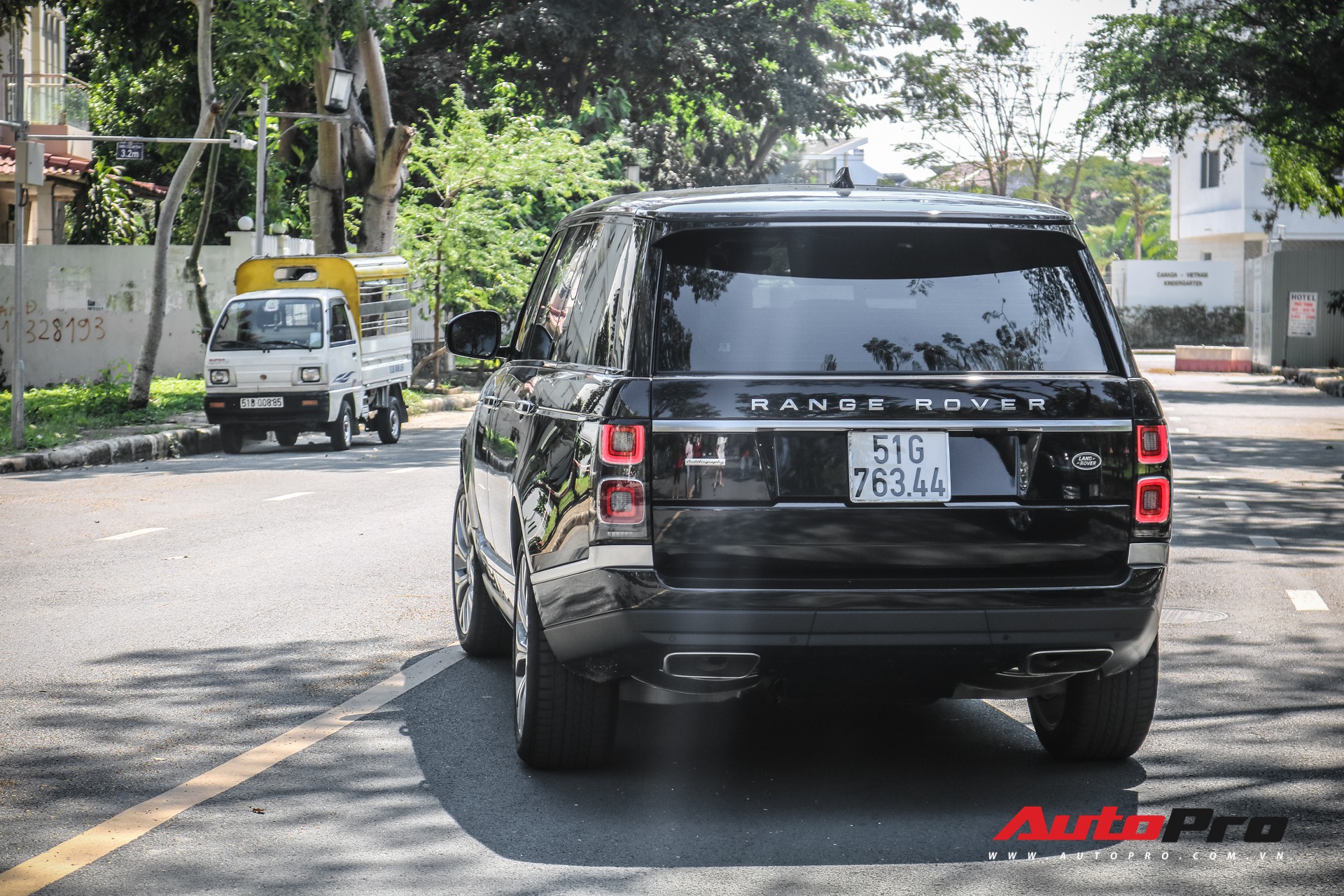 Ra biển cho 3 siêu phẩm nhưng đây là ẩn ý của Minh 'nhựa' mà ít ai để ý - 3 Ra biển cho 3 siêu phẩm nhưng đây là ẩn ý của Minh 'nhựa' mà ít ai để ý - 3