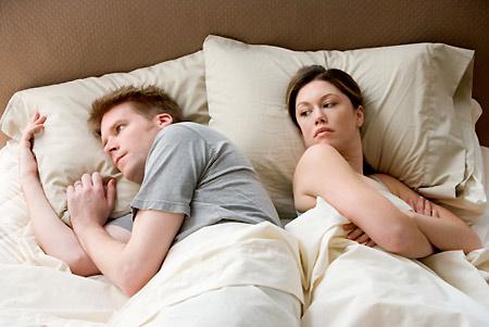 Tôi như kẻ ăn xin trong chuyện chăn gối với vợ Tôi như kẻ ăn xin trong chuyện chăn gối với vợ