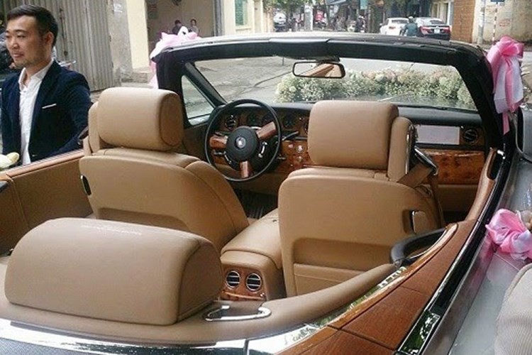 Đám cưới tại lâu đài trăm tỷ, rước dâu bằng Rolls-Royce và máy bay: Nam Định xứng đáng đứng đầu về độ 'chịu chơi' tổ chức đám cưới - 40 Đám cưới tại lâu đài trăm tỷ, rước dâu bằng Rolls-Royce và máy bay: Nam Định xứng đáng đứng đầu về độ 'chịu chơi' tổ chức đám cưới - 40