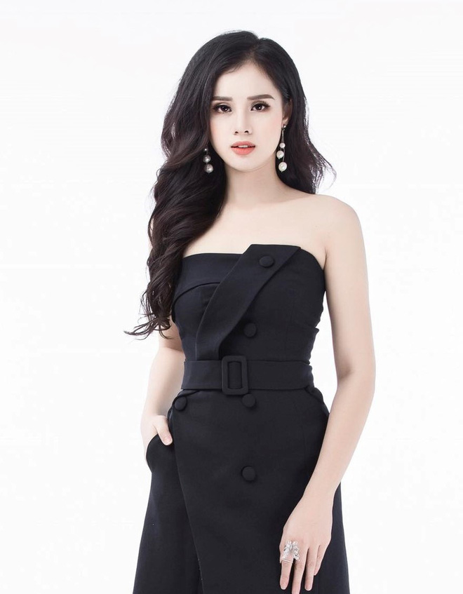 Nhan sắc 'hoa ghen, liễu hờn' của bạn gái cầu thủ U23 Trọng Đại - 3 Nhan sắc 'hoa ghen, liễu hờn' của bạn gái cầu thủ U23 Trọng Đại - 3