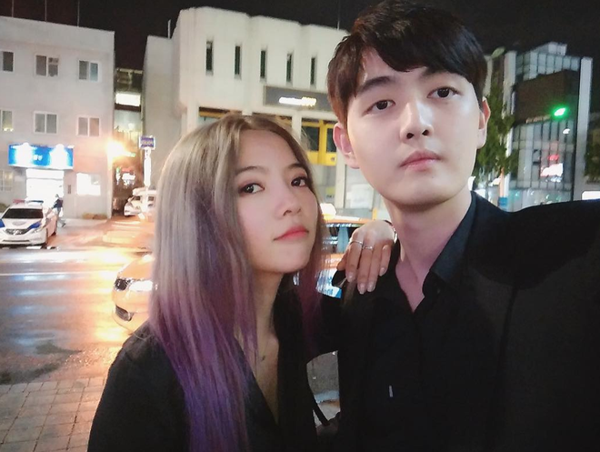 Soi chuyện yêu đương của các nữ streamer: Người được ship với PewPew, người công khai hẹn hò với hotboy điển trai - 9 Soi chuyện yêu đương của các nữ streamer: Người được ship với PewPew, người công khai hẹn hò với hotboy điển trai - 9