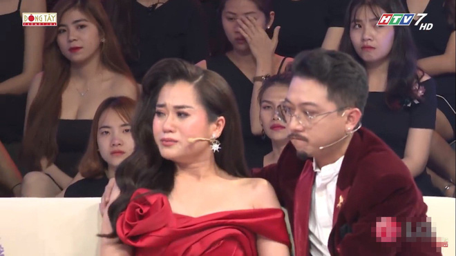 Vợ chồng Lâm Vỹ Dạ - Hứa Minh Đạt khiến khán giả bật khóc khi lần đầu tiên tiết lộ về bí mật gia đình - 1 Vợ chồng Lâm Vỹ Dạ - Hứa Minh Đạt khiến khán giả bật khóc khi lần đầu tiên tiết lộ về bí mật gia đình - 1