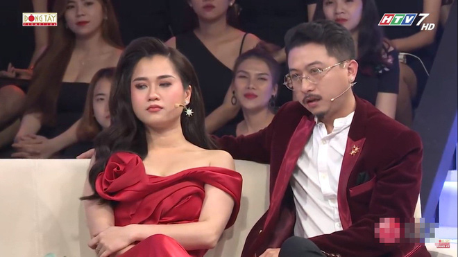 Vợ chồng Lâm Vỹ Dạ - Hứa Minh Đạt khiến khán giả bật khóc khi lần đầu tiên tiết lộ về bí mật gia đình Vợ chồng Lâm Vỹ Dạ - Hứa Minh Đạt khiến khán giả bật khóc khi lần đầu tiên tiết lộ về bí mật gia đình