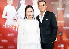 Diễn viên Quách Ngọc Ngoan tuyên bố đã đính hôn với doanh nhân Phượng Chanel - 8 Diễn viên Quách Ngọc Ngoan tuyên bố đã đính hôn với doanh nhân Phượng Chanel - 8
