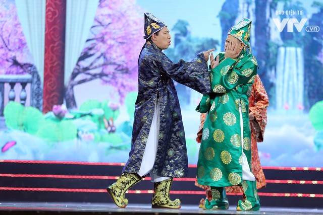 'Gắng gượng, vật vã, thô thiển như Táo Quân hôm qua mà người ta cũng làm được... sợ thật' - 1 'Gắng gượng, vật vã, thô thiển như Táo Quân hôm qua mà người ta cũng làm được... sợ thật' - 1