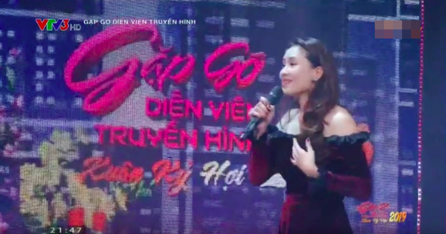 Cười ngất khi xem Hồng Diễm - Anh Tuấn đóng lại cảnh 'Dượng gặp Quỳnh' trong 'Quỳnh búp bê' - 6 Cười ngất khi xem Hồng Diễm - Anh Tuấn đóng lại cảnh 'Dượng gặp Quỳnh' trong 'Quỳnh búp bê' - 6