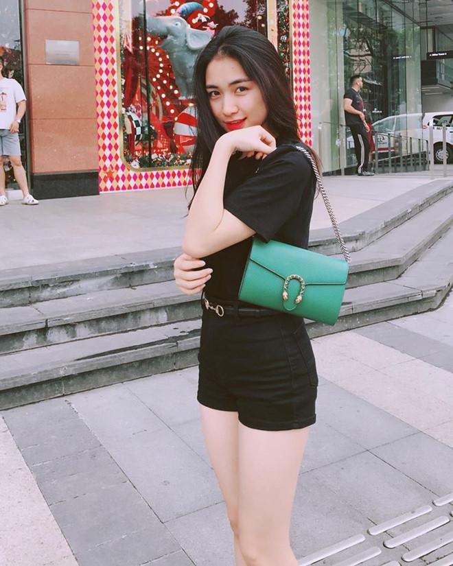 Loạt mỹ nhân Vbiz tuổi Hợi tài giỏi, còn trẻ đã sở hữu khối tài sản 'kếch xù' - 11 Loạt mỹ nhân Vbiz tuổi Hợi tài giỏi, còn trẻ đã sở hữu khối tài sản 'kếch xù' - 11