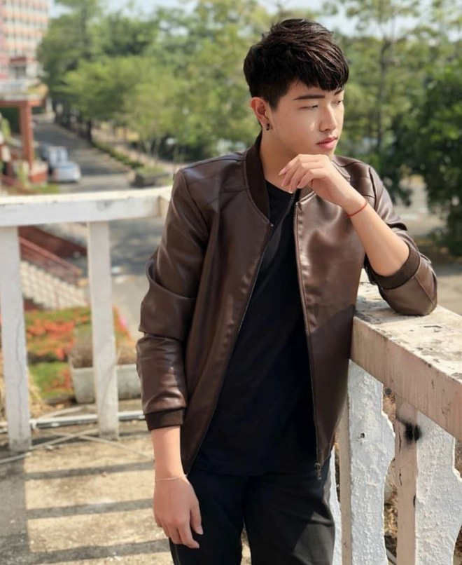 Chỉ một câu nói đầy phũ phàng của hoa khôi lớp đã khiến 'hoàng tử cóc' lột xác thành hot boy - 12 Chỉ một câu nói đầy phũ phàng của hoa khôi lớp đã khiến 'hoàng tử cóc' lột xác thành hot boy - 12