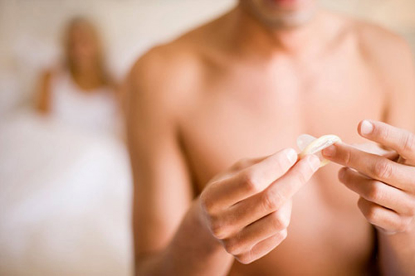 Nguyên nhân và hướng xử trí đúng cách khi rách bao cao su - 1 Nguyên nhân và hướng xử trí đúng cách khi rách bao cao su - 1