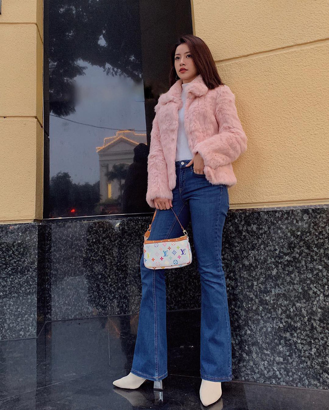 Ngoài việc hack chiều cao, Chi Pu mặc jeans ống loe còn vì lí do này - 1 Ngoài việc hack chiều cao, Chi Pu mặc jeans ống loe còn vì lí do này - 1