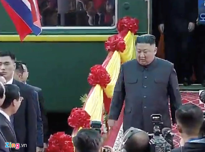 Đoàn xe ông Kim Jong Un về tới khách sạn Melia - 44 Đoàn xe ông Kim Jong Un về tới khách sạn Melia - 44