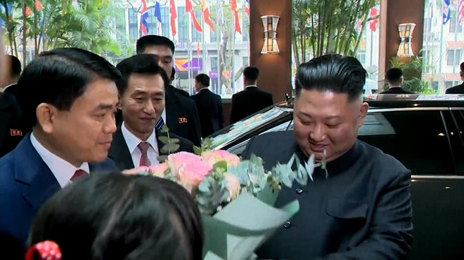 Đoàn xe ông Kim Jong Un về tới khách sạn Melia Đoàn xe ông Kim Jong Un về tới khách sạn Melia