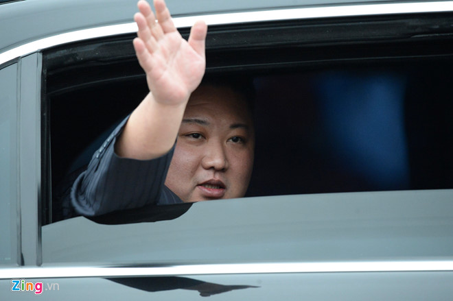 Đoàn xe ông Kim Jong Un về tới khách sạn Melia - 38 Đoàn xe ông Kim Jong Un về tới khách sạn Melia - 38