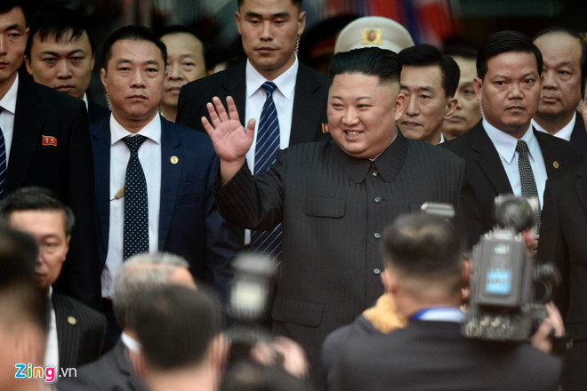Đoàn xe ông Kim Jong Un về tới khách sạn Melia - 39 Đoàn xe ông Kim Jong Un về tới khách sạn Melia - 39