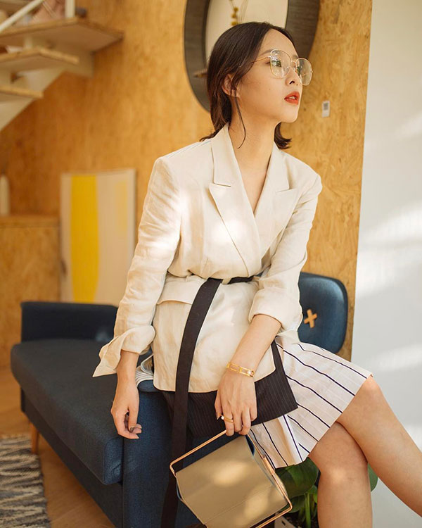 Nằm lòng 4 tips mặc đẹp sau và nàng công sở sẽ ghi điểm tuyệt đối trong mắt người khác, bao gồm cả sếp của mình Nằm lòng 4 tips mặc đẹp sau và nàng công sở sẽ ghi điểm tuyệt đối trong mắt người khác, bao gồm cả sếp của mình