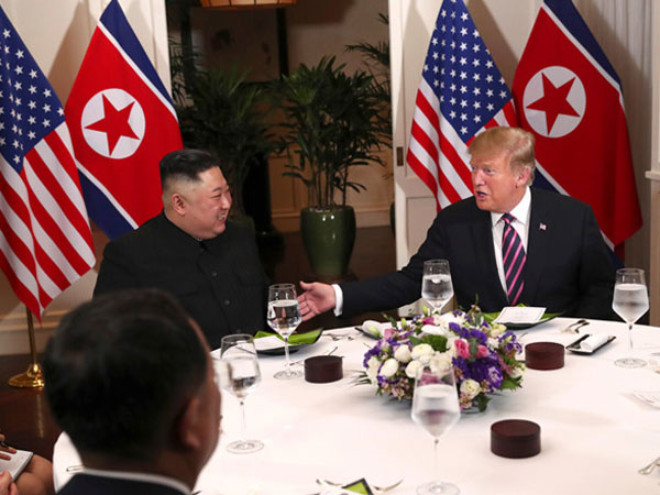 Chủ tịch Kim: 'Quyết định chính trị đầy dũng cảm của ông Trump' - 13 Chủ tịch Kim: 'Quyết định chính trị đầy dũng cảm của ông Trump' - 13