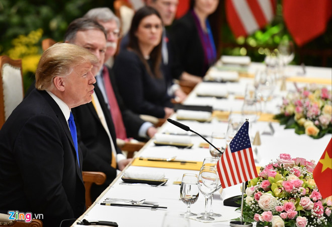 Thủ tướng Nguyễn Xuân Phúc hội kiến Tổng thống Trump - 8 Thủ tướng Nguyễn Xuân Phúc hội kiến Tổng thống Trump - 8