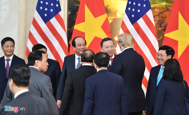 Thủ tướng Nguyễn Xuân Phúc hội kiến Tổng thống Trump - 14 Thủ tướng Nguyễn Xuân Phúc hội kiến Tổng thống Trump - 14
