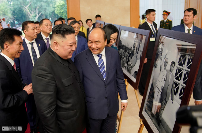 Tổng bí thư, Chủ tịch nước chủ trì tiệc chiêu đãi ông Kim Jong Un - 7 Tổng bí thư, Chủ tịch nước chủ trì tiệc chiêu đãi ông Kim Jong Un - 7