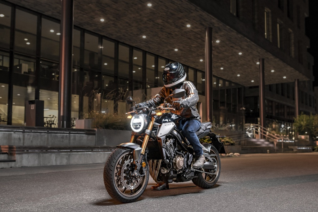 Honda CB650R ra mắt VN, nhập từ Thái Lan, giá 246 triệu đồng Honda CB650R ra mắt VN, nhập từ Thái Lan, giá 246 triệu đồng