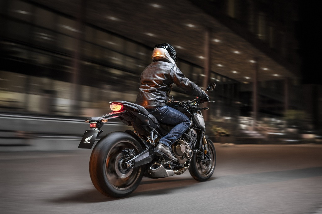 Honda CB650R ra mắt VN, nhập từ Thái Lan, giá 246 triệu đồng Honda CB650R ra mắt VN, nhập từ Thái Lan, giá 246 triệu đồng