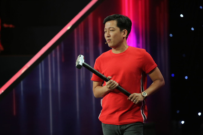 Trường Giang: 'Mới lấy Nhã Phương 2, 3 tháng, tôi đã bị như thế này' Trường Giang: 'Mới lấy Nhã Phương 2, 3 tháng, tôi đã bị như thế này'