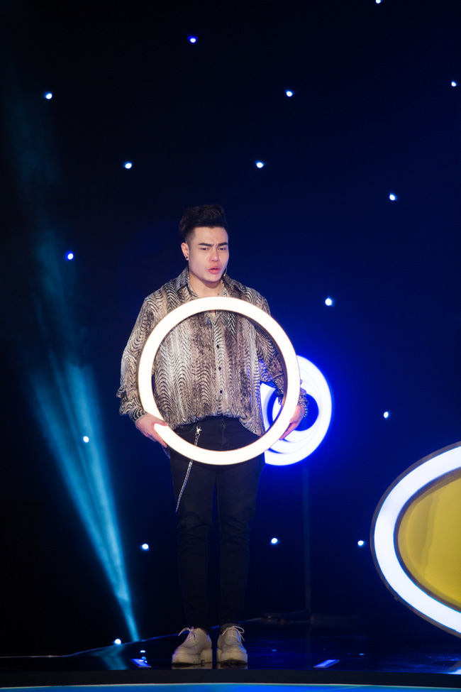'Thánh gameshow' Elly Trần bị đàn chị Phương Dung 'tố' gian lận - 9 'Thánh gameshow' Elly Trần bị đàn chị Phương Dung 'tố' gian lận - 9