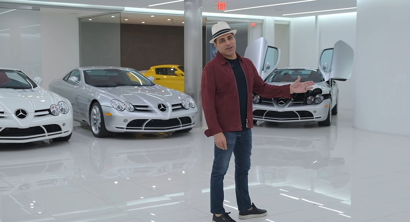 Đại gia sở hữu cùng lúc 5 siêu xe Mercedes SLR McLaren Đại gia sở hữu cùng lúc 5 siêu xe Mercedes SLR McLaren