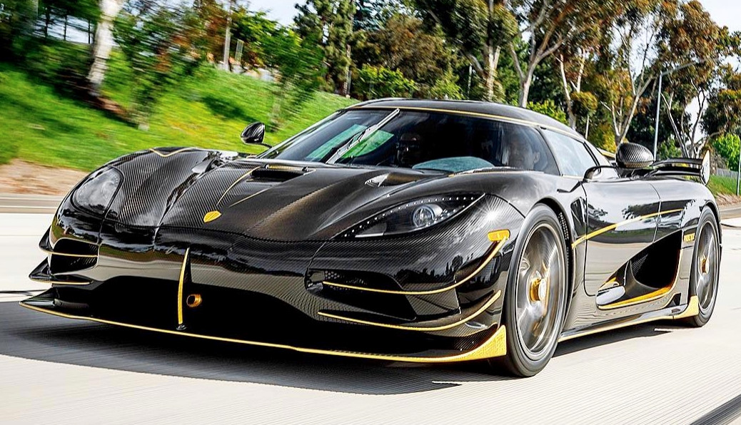 Đại gia sở hữu cùng lúc 5 siêu xe Mercedes SLR McLaren Đại gia sở hữu cùng lúc 5 siêu xe Mercedes SLR McLaren