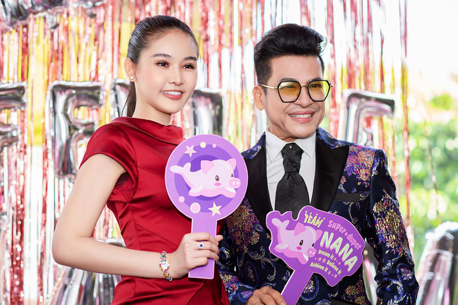 Ngân Anh so với thời mới đăng quang: Nhan sắc ngày càng khác lạ, môi không còn sưng phồng - 9 Ngân Anh so với thời mới đăng quang: Nhan sắc ngày càng khác lạ, môi không còn sưng phồng - 9