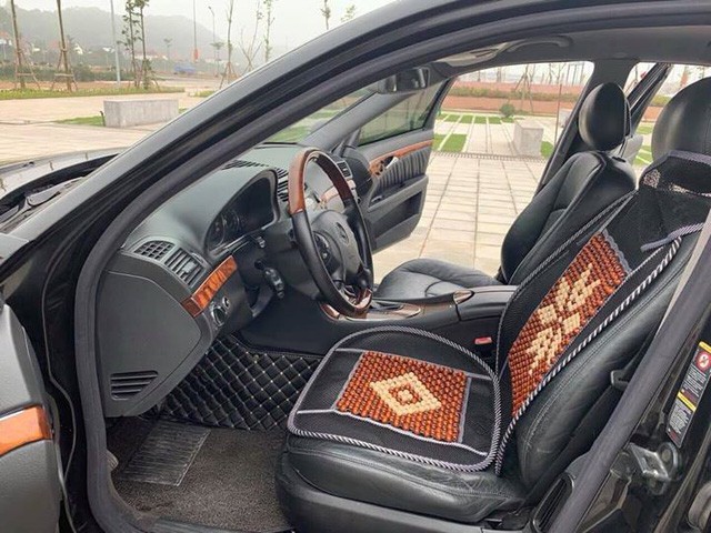 Sau gần 2 thập kỷ, chiếc Mercedes-Benz hạng sang này rớt giá chỉ bằng 2 chiếc Honda SH Sau gần 2 thập kỷ, chiếc Mercedes-Benz hạng sang này rớt giá chỉ bằng 2 chiếc Honda SH