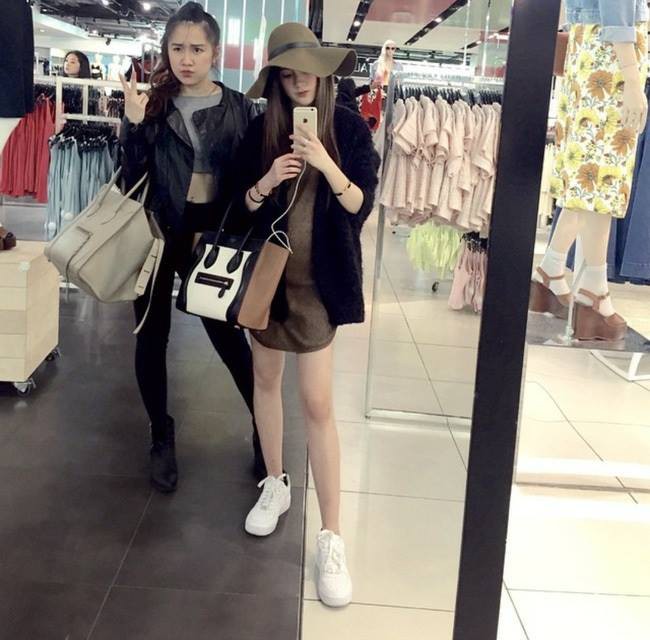 Sơ sót để lộ mánh khóe bán hàng online, chủ shop quần áo khiến cư dâng mạng cười lăn lộn vì quá hài hước - 1 Sơ sót để lộ mánh khóe bán hàng online, chủ shop quần áo khiến cư dâng mạng cười lăn lộn vì quá hài hước - 1