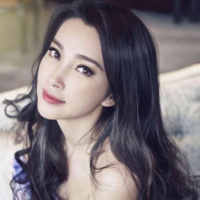 Rộ tin Lý Băng Băng đóng 'Giờ cao điểm' phiên bản nữ. Rộ tin Lý Băng Băng đóng 'Giờ cao điểm' phiên bản nữ.