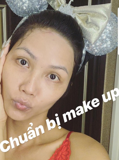 Cùng với Hà Tăng và Phạm Quỳnh Anh, còn loạt người đẹp sở hữu hàng lông mày không cần kẻ vẽ quá nhiều - 6 Cùng với Hà Tăng và Phạm Quỳnh Anh, còn loạt người đẹp sở hữu hàng lông mày không cần kẻ vẽ quá nhiều - 6