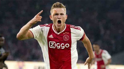 De Ligt nhắc nhở siêu cò Raiola chỉ được gật đầu với Barca De Ligt nhắc nhở siêu cò Raiola chỉ được gật đầu với Barca